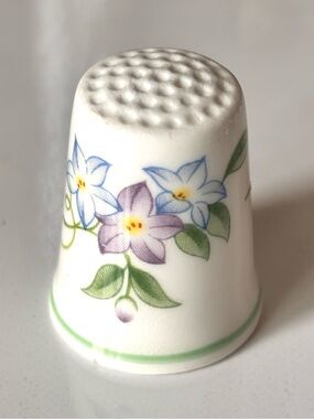VTG Royal Worcester Country Garden Flowers Fine Bone China Collectible Thimble
